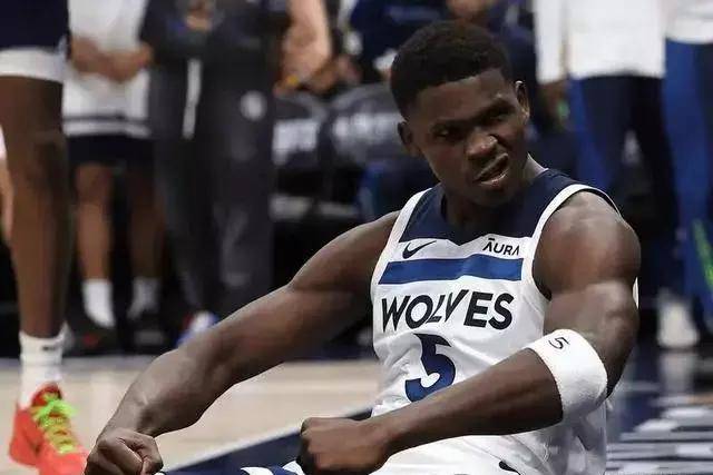 意甲-萨沃纳破门图拉姆造乌龙 尤文2-0乌迪内斯